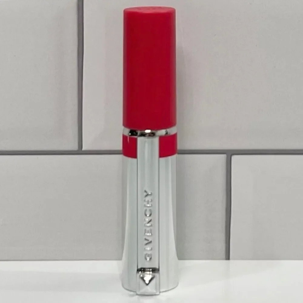 Givenchy 203 Rose Jersey Liquid Lipstick